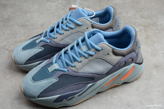 Yeezy Carbon 700 Boost FW2498 Blue Adidas 0820